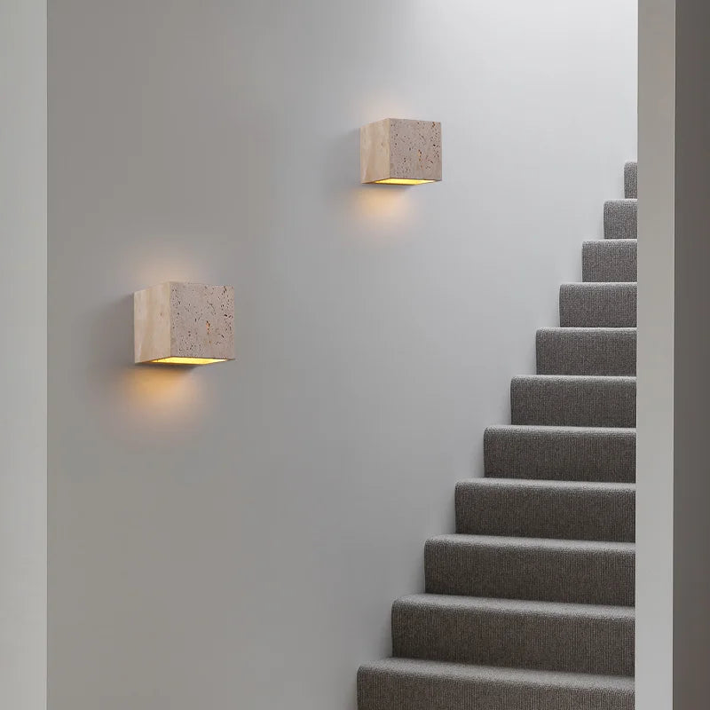 Éclairage d'escalier : guide complet pour sécuriser et sublimer vos marches