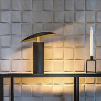 Lampe de table design scandinave en noir – Skanör