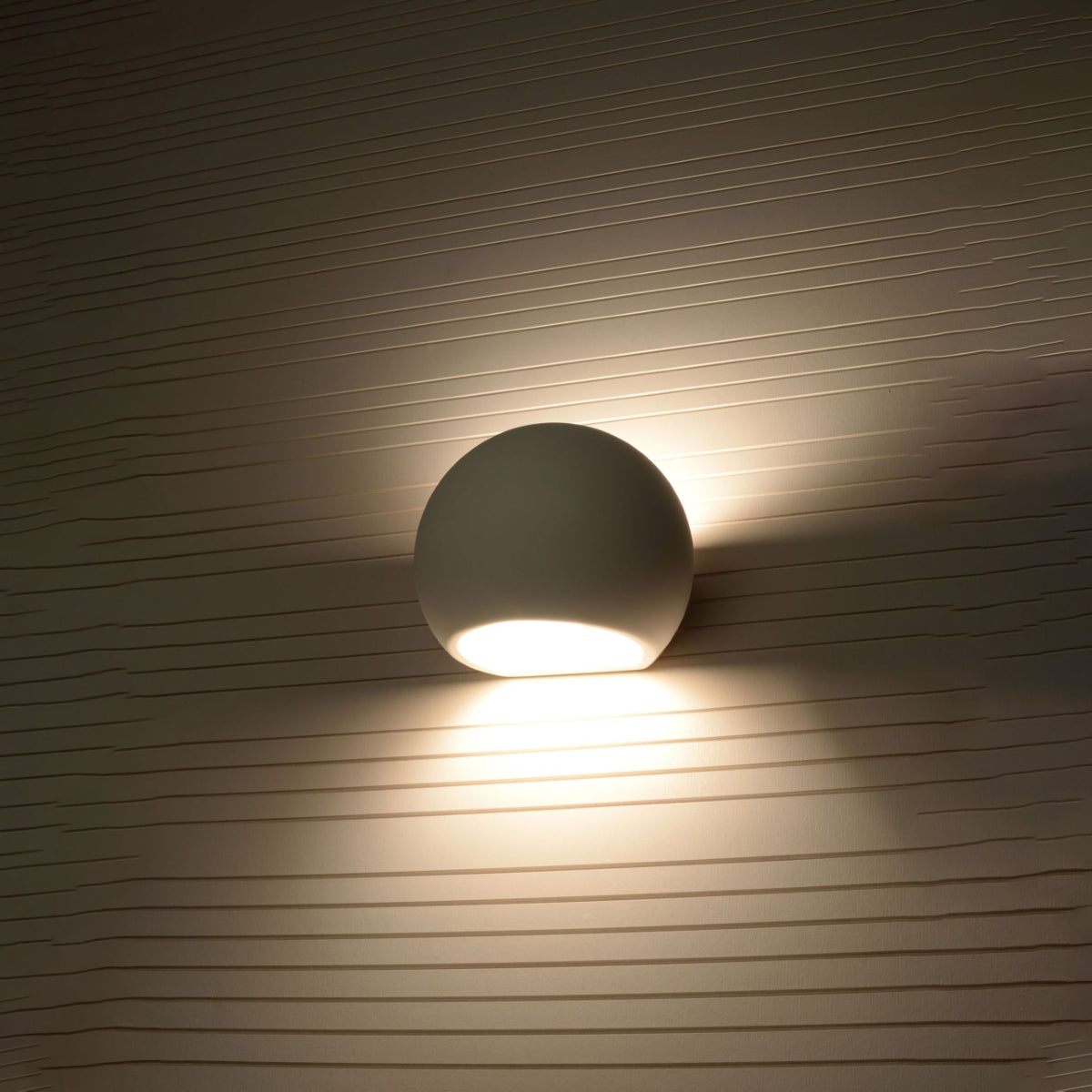 Wall sconce Model Auroleia ambient view | Luxarmonie