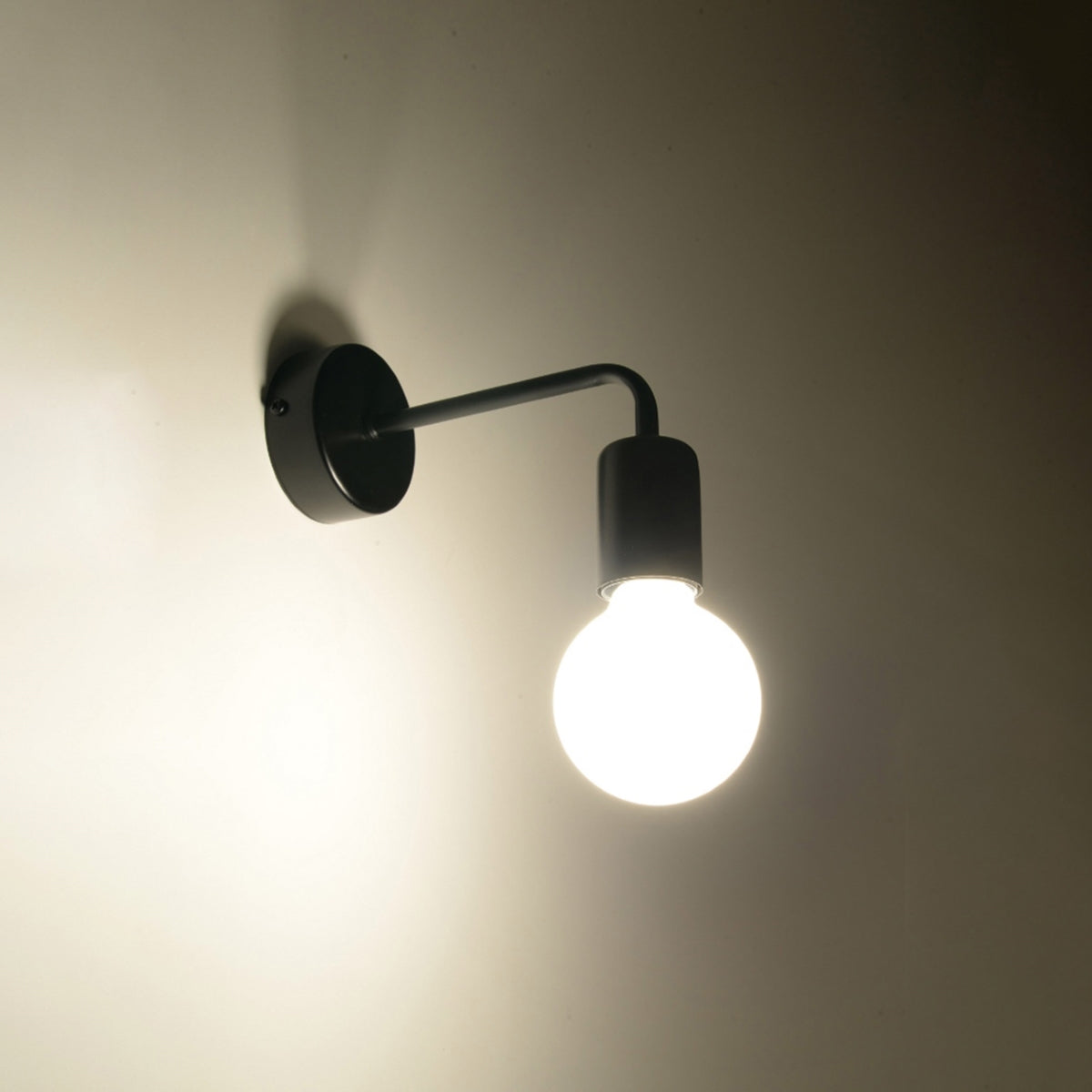 Wall Sconce Model Varello photo 4 | Luxarmonie