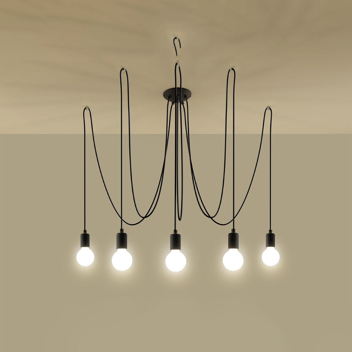 Minimalistische zwarte kroonluchter 5 lampen – model Aethron