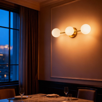 Applique murale LED en métal noir pour chambre – Nova