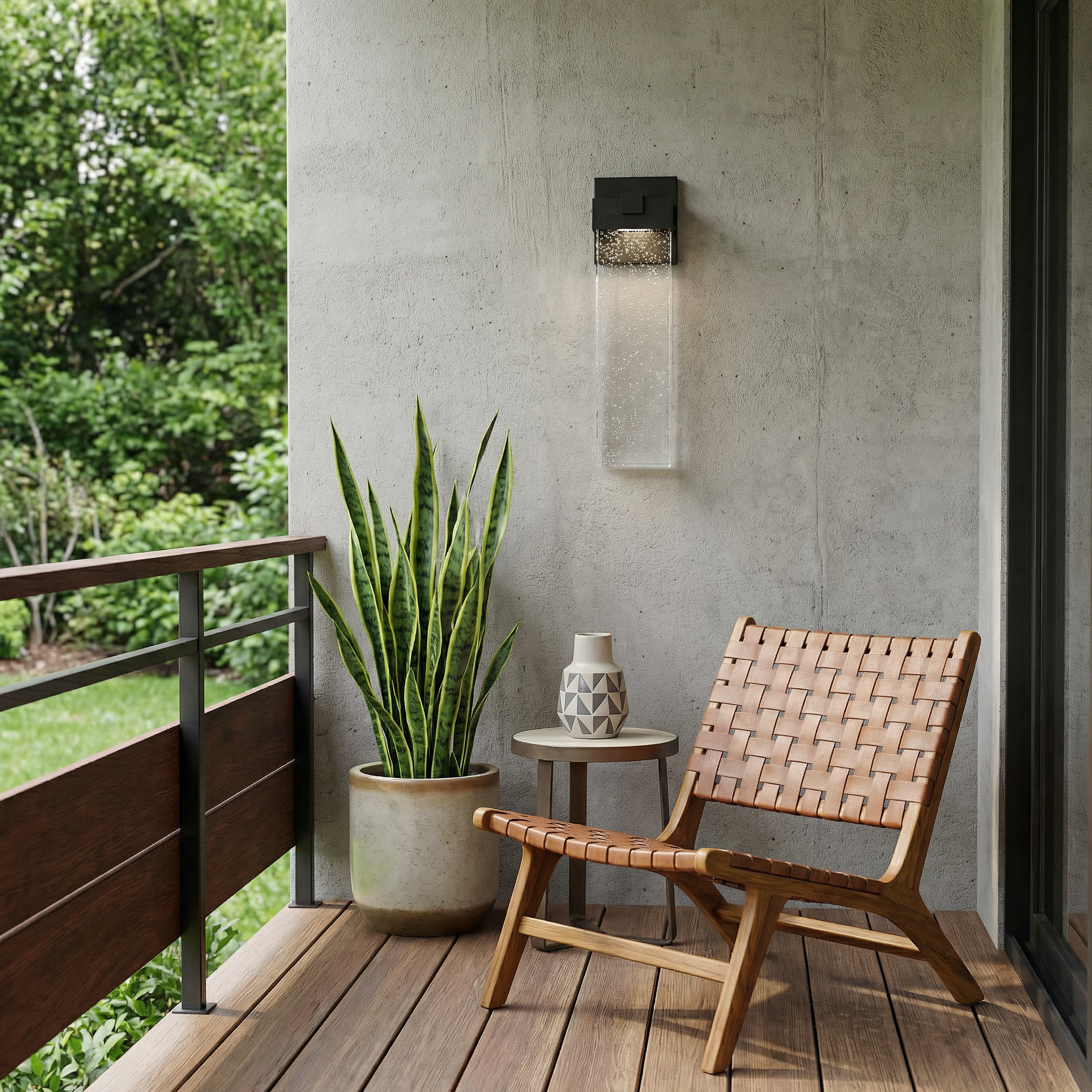 Lucéa Outdoor Fixture Ambiance View | Luxarmonie