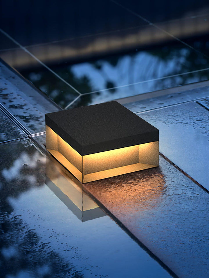 Lampadaire extérieur solaire résistant aux intempéries – Orizonis