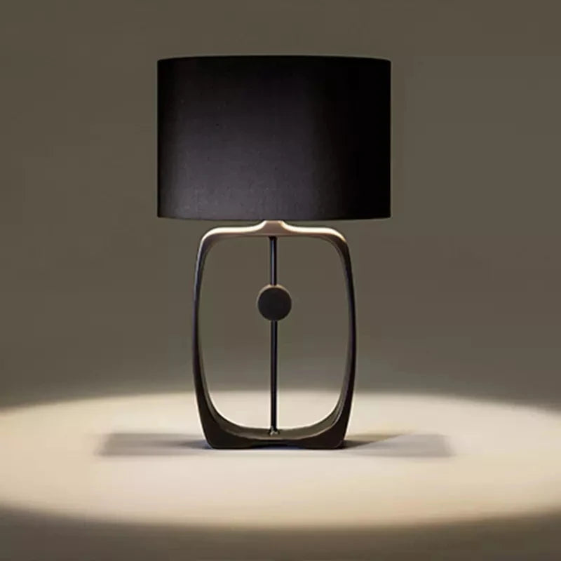 Lampe Décorative Métal Noir Design Épuré et Tendance – Milan Lux
