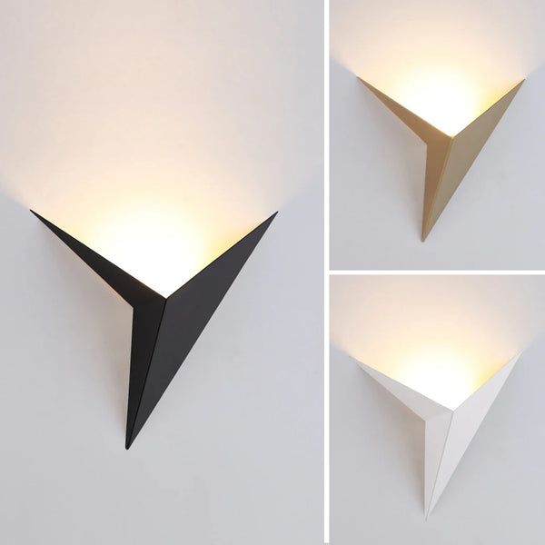 Applique murale minimaliste en métal noir – Noctélide