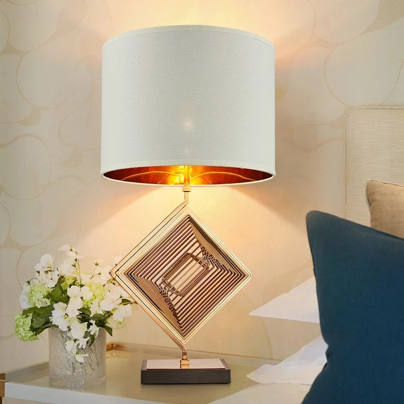 Bedlamp Verfijnd Design Prestigieuze Sfeer – Zirconis