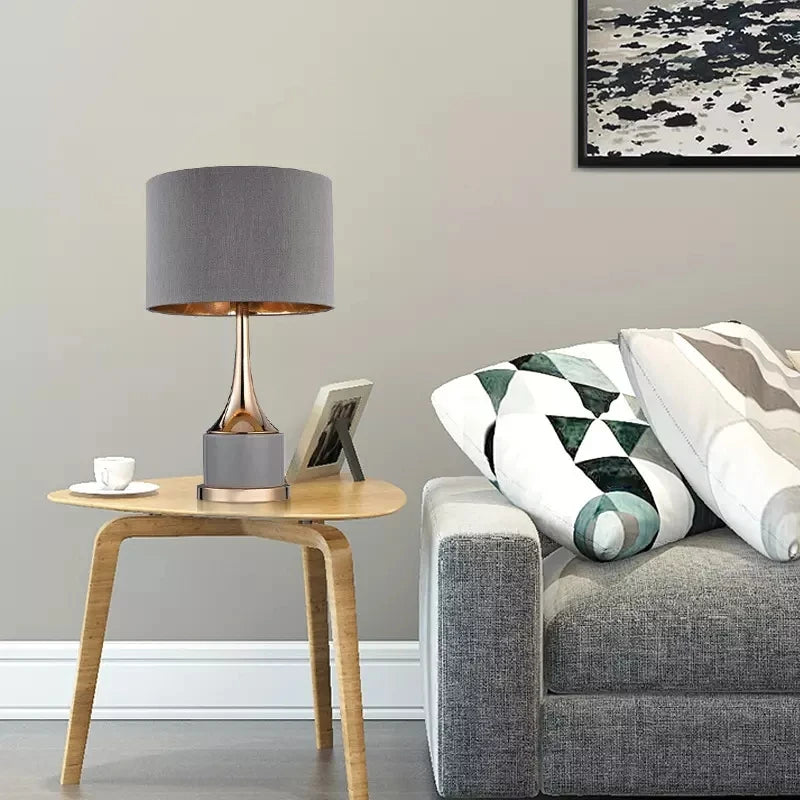 Lampe de Chevet sobre, raffinée et polyvalente Gris– Vénusia