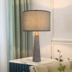 Lampe de Chevet Épurée et Polyvalente pour Intérieur Moderne – Lightora