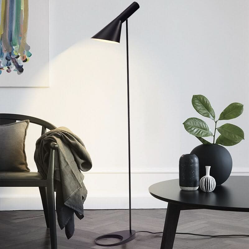 Lampadaire Design Minimaliste Polyvalence Totale – Moderna