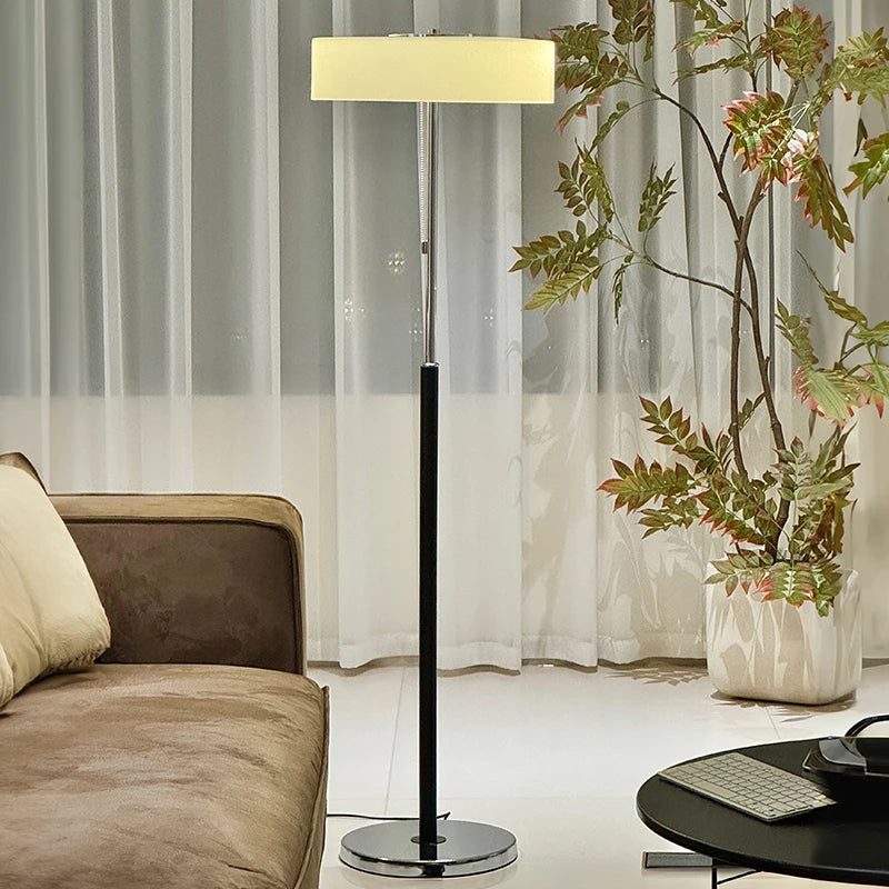 Lampe sur pied en verre et bois pour salon – Armonille