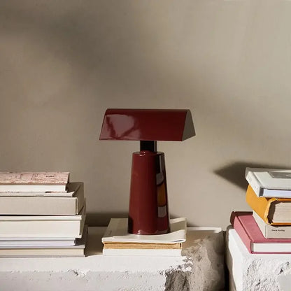 Minimalistische draagbare tafel lamp met delicate aanraking – Alumina