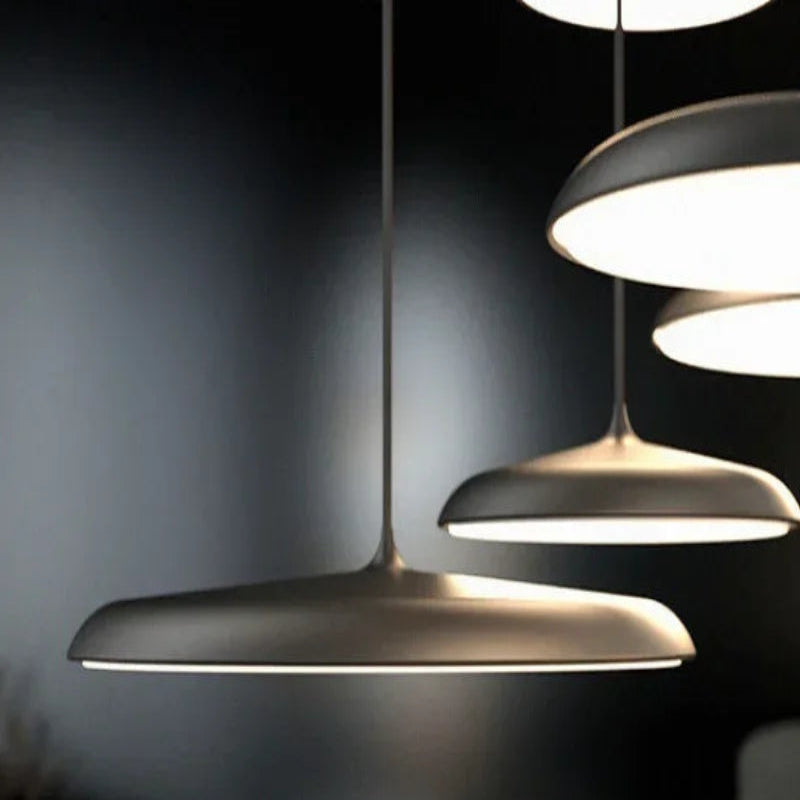 Suspension LED Écoénergétique au Style Élégant – Nébulo