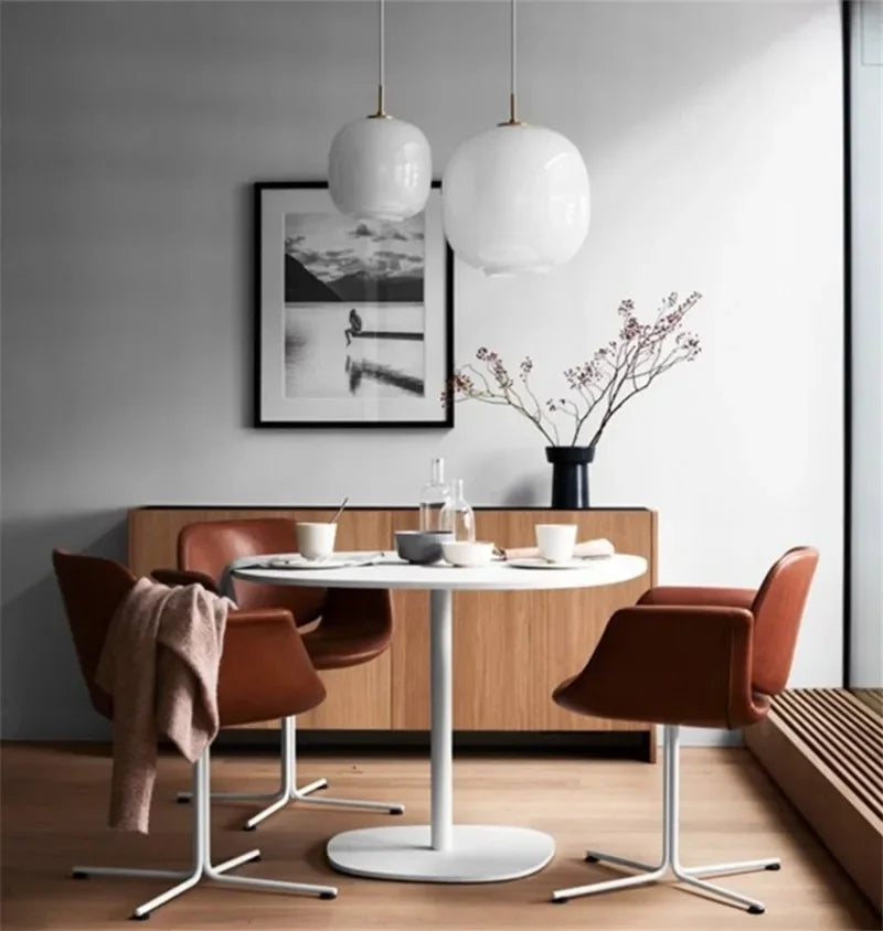 Suspension minimaliste en verre blanc pour cuisine – Solstize