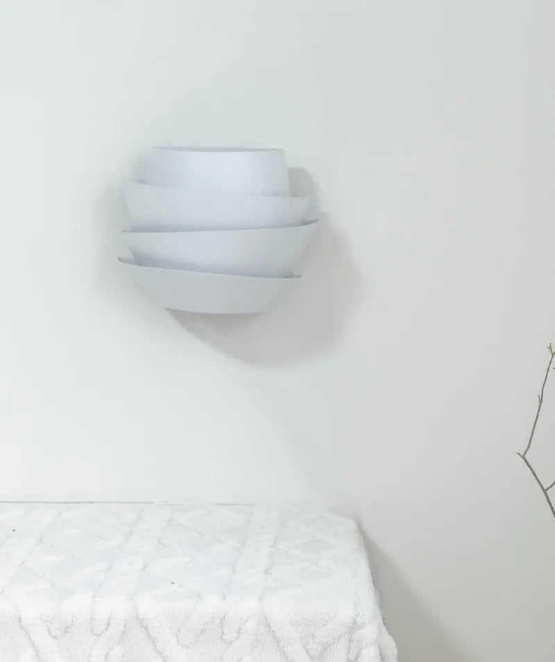 Applique murale nordique en métal blanc – Syracone