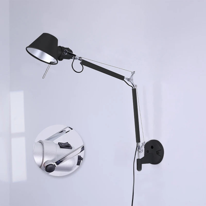 Applique Murale Noire Ajustable en Aluminium – Sveltiö