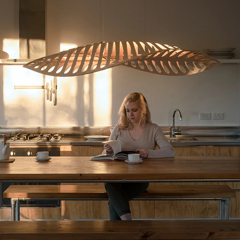 Elegante Veelzijdige Hanglamp voor Gestileerde Interieurs – Vega