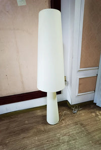 Lampe sur pied en tissu nordique pour salon – Aironde