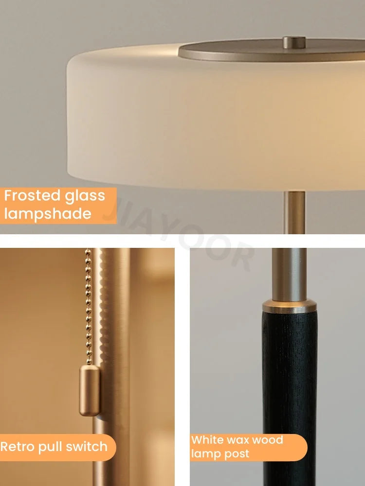 Lampe sur pied en verre et bois pour salon – Armonille