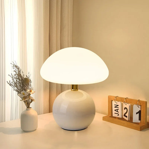 Lampe de table en céramique crémeuse pour chambre – Aureolys
