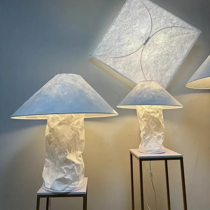 Lampe sur pied en fer et tissu pour salon – Armonéa