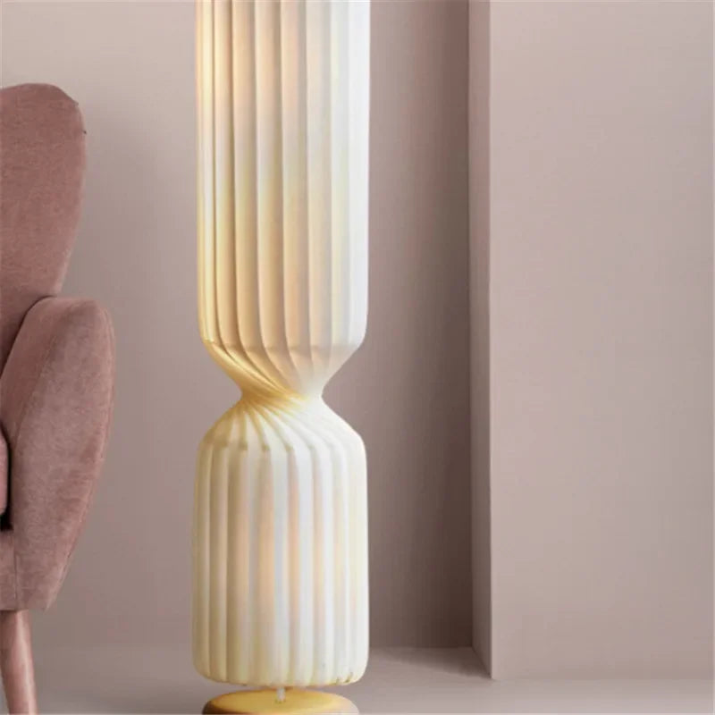 Modern Floor Lamp Soft & Slender – Erida