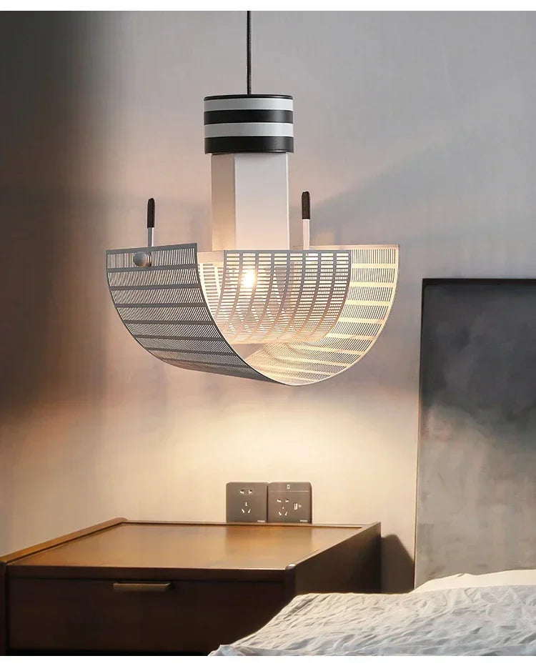 Moderne hanglamp in zwart en wit metaal voor woonkamer – Zébrano