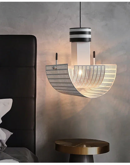 Moderne hanglamp in zwart en wit metaal voor woonkamer – Zébrano