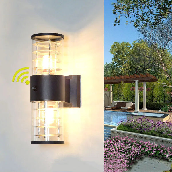 Outdoor wall light in aluminum and glass – Serenial