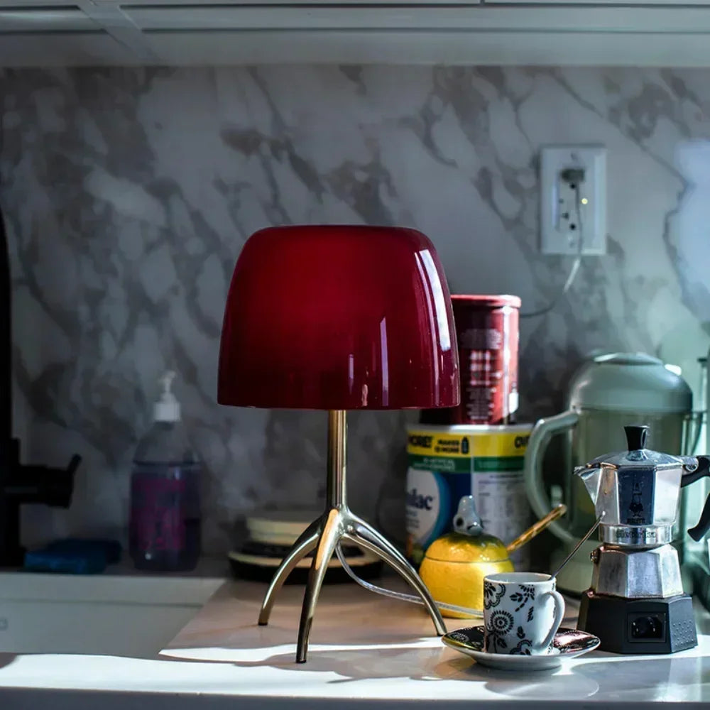 Moderne bureaulamp driepoot in gekleurd glas – Triolux