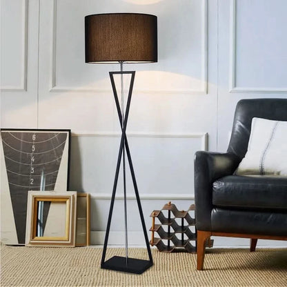 Premium Staande Lamp Ijzer & Zacht Stoffinish – Eleganza