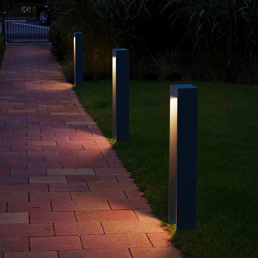 Lampadaire Élégante à LED pour Cheminement Extérieur – Vesperine