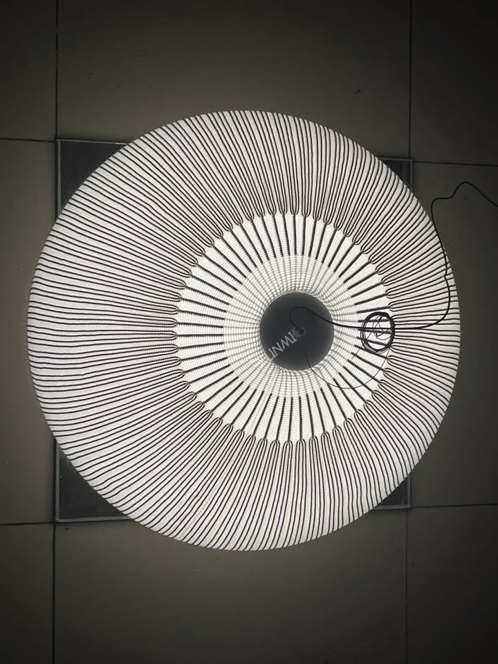 Lampe de Table Cocoon en Tissu Tressé Blanc – Alumine