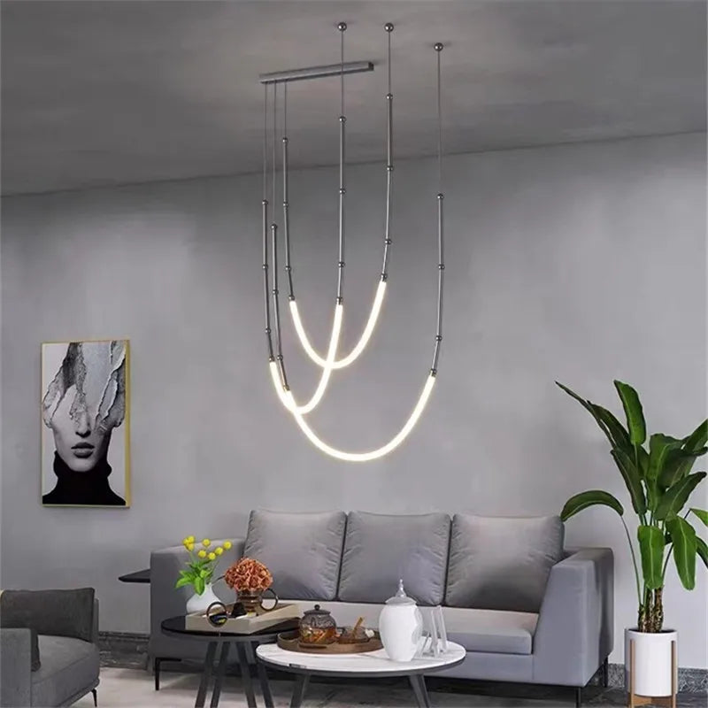 Lustre en métal noir pour salon – Curvella