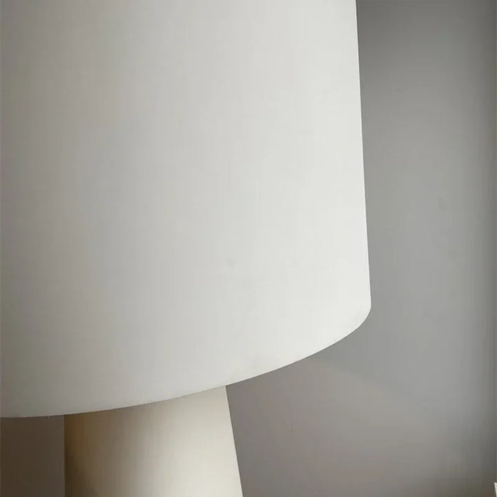 Lampe sur pied en tissu et fer design nordique – Armonello