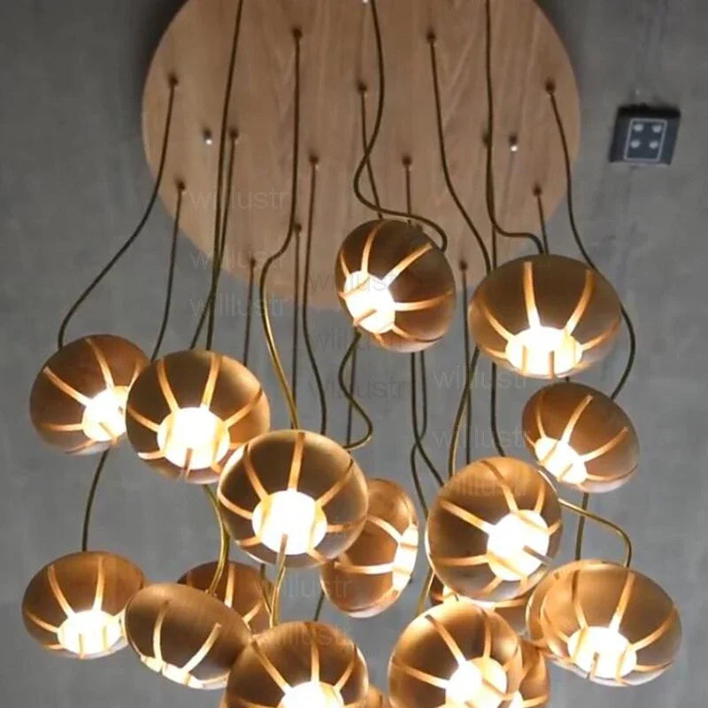 Suspension en Bois Floral pour Salles Élégantes – Orvaline