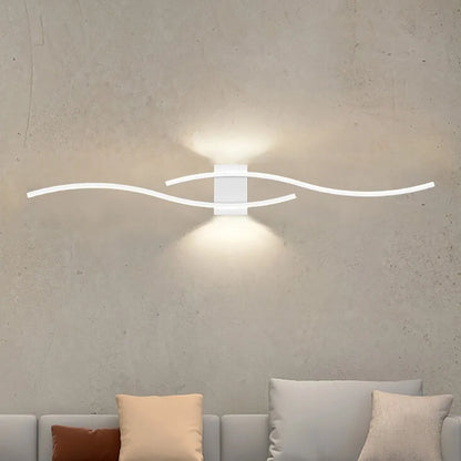 Applique murale Wave design ondulé avec diffuseur acrylique blanc et structure fer laqué - vue 18