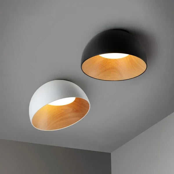 Plafonnier moderne en métal noir et bois – Maderique
