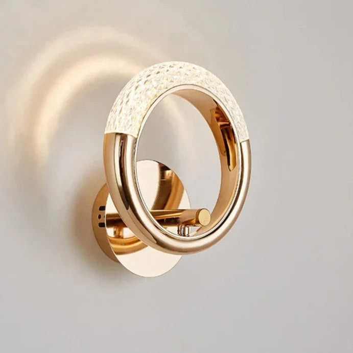 Applique murale directionnelle Ovalia design minimaliste dorée avec diffuseur acrylique - vue 18