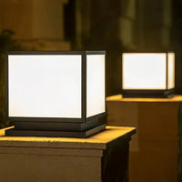 Lampe à poser solaire d'extérieur étanche moderne – Solaira