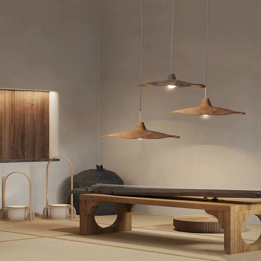 Wabi-Sabi Hängeleuchte aus Harz für Wohnzimmer und Schlafzimmer – Mélithos