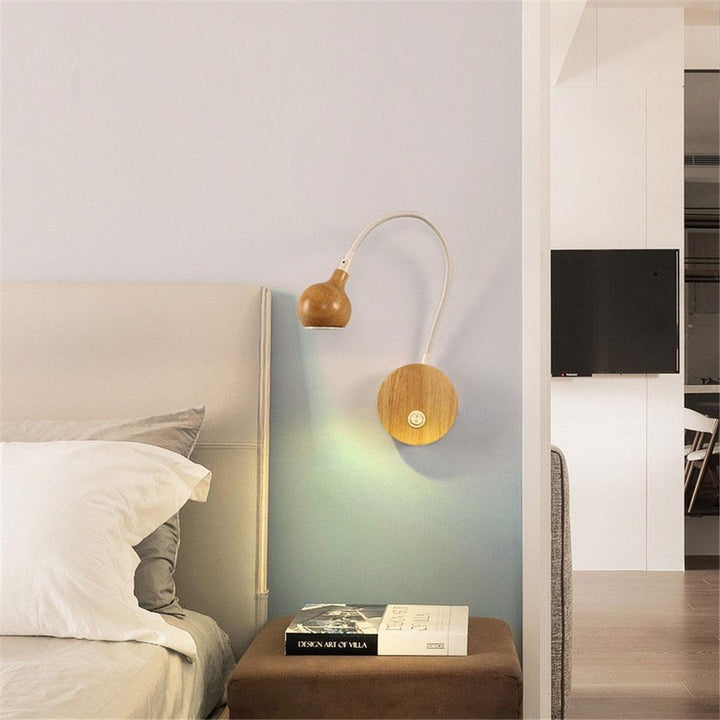 Applique Murale Scandinave en Bois avec Liseuse – Sylvedra