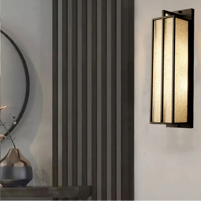 Wandlamp van ijzer en linnen in Chinese stijl voor slaapkamer – Lumisan