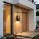 Moderne solarbetriebene LED-Wandleuchte für den Garten – Noralys