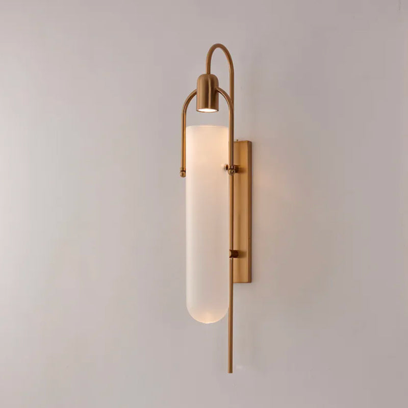 Moderne wandapplique in goud en zwart – Estanor